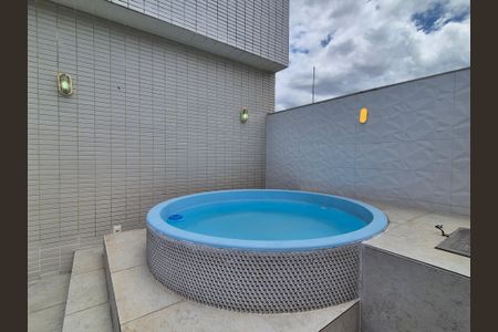 Apartamento à venda com 213m², 4 quartos e 3 vagas Apartamento à venda com 213m², 4 quartos e 3 vagasÁrea externa