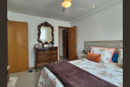 Apartamento à venda com 213m², 4 quartos e 3 vagas Apartamento à venda com 213m², 4 quartos e 3 vagasSuíte 2