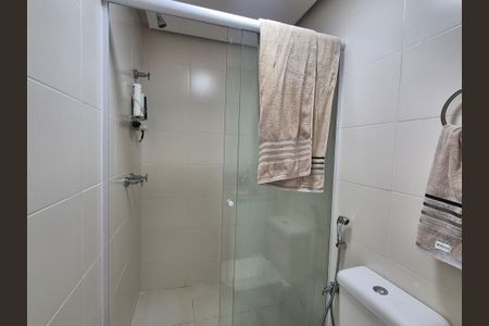 Apartamento à venda com 213m², 4 quartos e 3 vagas Apartamento à venda com 213m², 4 quartos e 3 vagasBanheiro da Suíte 4