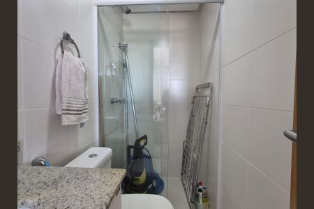 Apartamento à venda com 213m², 4 quartos e 3 vagas Apartamento à venda com 213m², 4 quartos e 3 vagasBanheiro suite 3