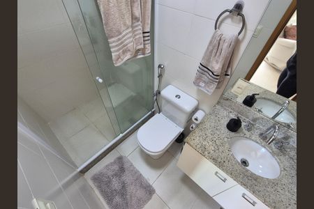 Apartamento à venda com 213m², 4 quartos e 3 vagas Apartamento à venda com 213m², 4 quartos e 3 vagasBanheiro suite 4