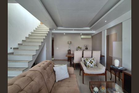 Apartamento à venda com 213m², 4 quartos e 3 vagas Apartamento à venda com 213m², 4 quartos e 3 vagasSala