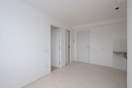 Sala de apartamento para alugar com 2 quartos, 36m² em Conjunto Habitacional Teotonio Vilela, São Paulo