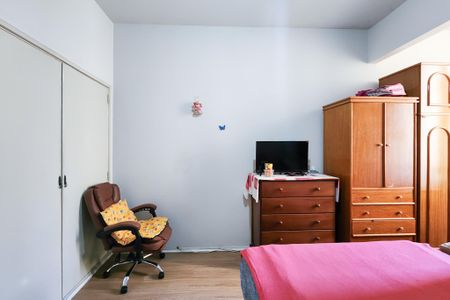 Quarto 1 de apartamento à venda com 2 quartos, 63m² em Catete, Rio de Janeiro