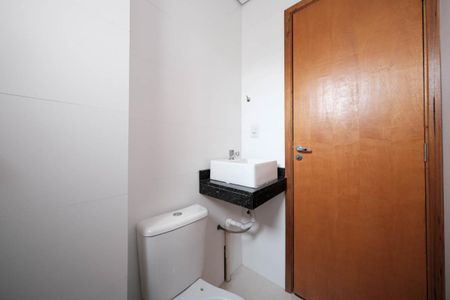 Apartamento para alugar com 38m², 2 quartos e sem vagaBanheiro