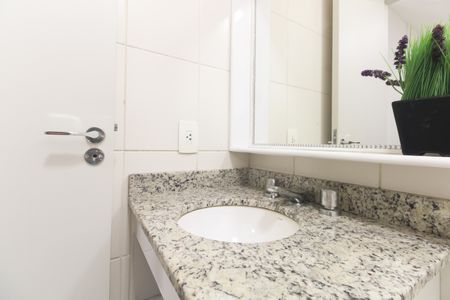 Studio para alugar com 30m², 1 quarto e 1 vaga Studio para alugar com 30m², 1 quarto e 1 vagaBanheiro