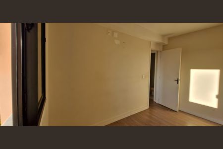 Quarto de apartamento para alugar com 2 quartos, 52m² em Conjunto Residencial Vista Verde, São Paulo