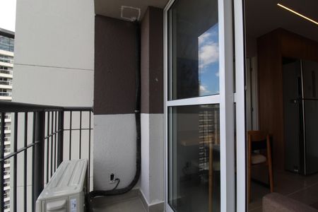 Varanda de apartamento para alugar com 1 quarto, 25m² em Vila Olímpia, São Paulo