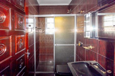 Casa para alugar com 180m², 2 quartos e 1 vaga Casa para alugar com 180m², 2 quartos e 1 vagaBanheiro Social