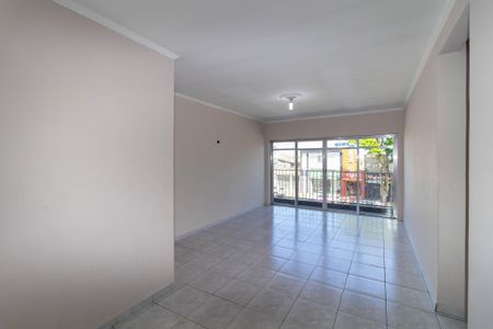 Casa para alugar com 180m², 2 quartos e 1 vaga Casa para alugar com 180m², 2 quartos e 1 vagaSala