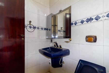 Casa para alugar com 180m², 2 quartos e 1 vaga Casa para alugar com 180m², 2 quartos e 1 vagaBanheiro da Suíte