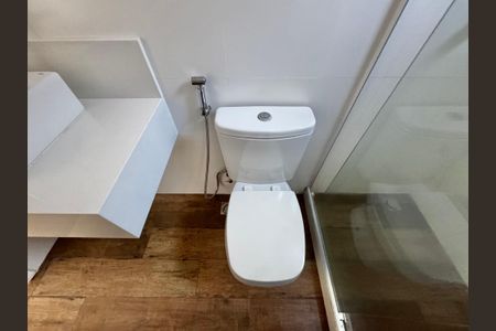 Casa de condomínio para alugar com 300m², 3 quartos e 2 vagasSuíte 2 - Banheiro