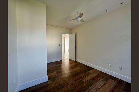 Casa de condomínio para alugar com 300m², 3 quartos e 2 vagasQuarto 