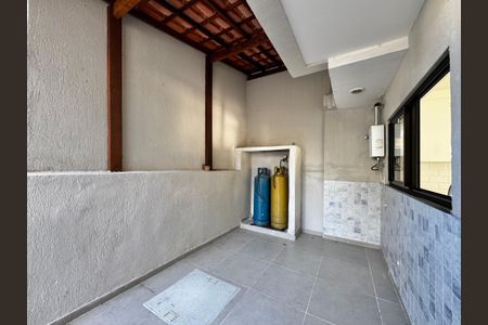 Casa de condomínio para alugar com 300m², 3 quartos e 2 vagasÁrea de Serviço