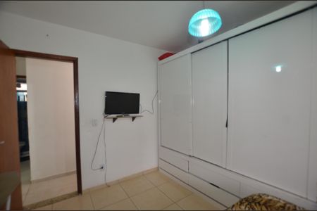 Quarto 1 de casa para alugar com 2 quartos, 72m² em Cascadura, Rio de Janeiro