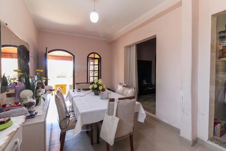 Sala de casa para alugar com 3 quartos, 140m² em Jardim Bonifacio, São Paulo
