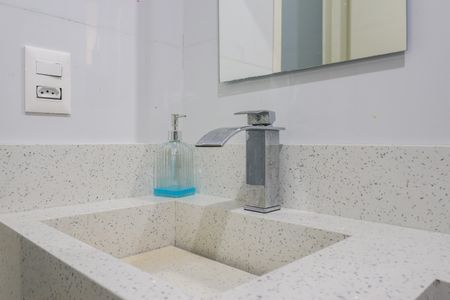 Apartamento à venda com 44m², 2 quartos e sem vagaBanheiro