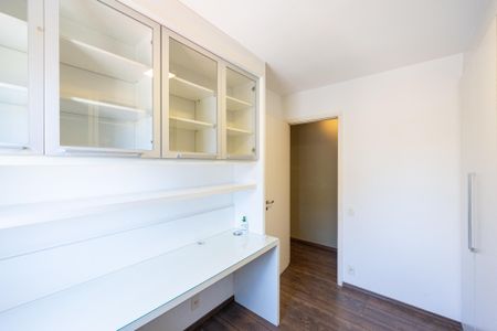 Apartamento à venda com 84m², 3 quartos e 2 vagas Apartamento à venda com 84m², 3 quartos e 2 vagasQuarto 3