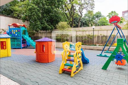 Apartamento à venda com 84m², 3 quartos e 2 vagas Apartamento à venda com 84m², 3 quartos e 2 vagasPlayground