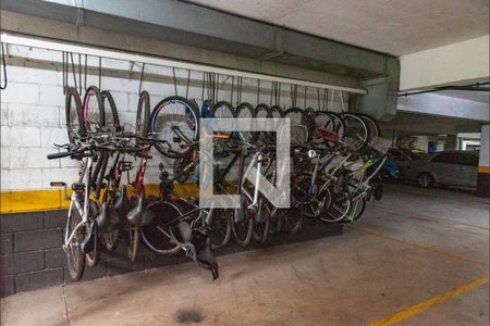 Apartamento à venda com 84m², 3 quartos e 2 vagas Apartamento à venda com 84m², 3 quartos e 2 vagasBicicletário