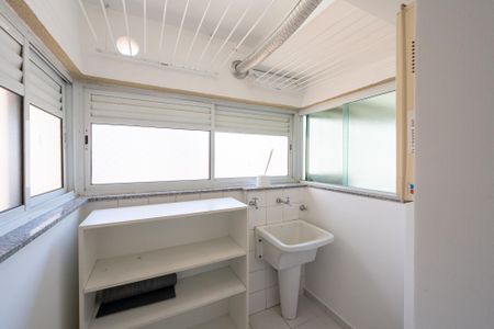 Apartamento à venda com 84m², 3 quartos e 2 vagas Apartamento à venda com 84m², 3 quartos e 2 vagasLavanderia