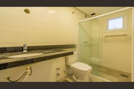 Casa para alugar com 190m², 3 quartos e 2 vagas Casa para alugar com 190m², 3 quartos e 2 vagasBanheiro da Suíte 3