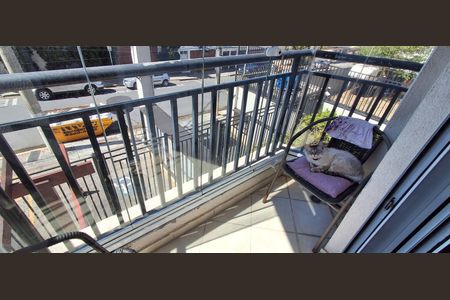 Apartamento à venda com 80m², 3 quartos e 1 vaga Apartamento à venda com 80m², 3 quartos e 1 vagaVaranda