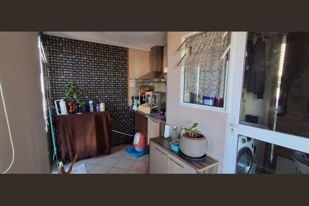 Apartamento à venda com 80m², 3 quartos e 1 vaga Apartamento à venda com 80m², 3 quartos e 1 vagaVaranda