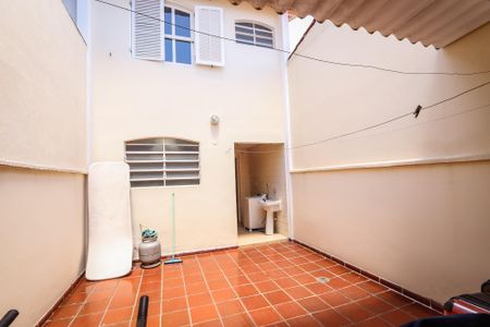 Casa de condomínio à venda com 90m², 2 quartos e 1 vaga Casa de condomínio à venda com 90m², 2 quartos e 1 vagaQuintal