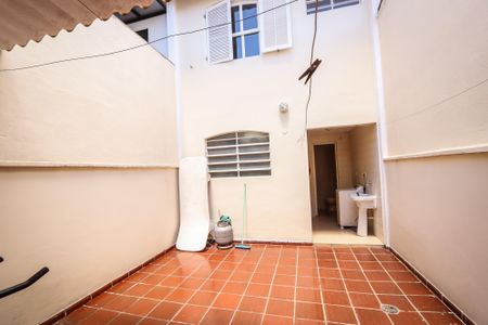 Casa de condomínio à venda com 90m², 2 quartos e 1 vaga Casa de condomínio à venda com 90m², 2 quartos e 1 vagaQuintal