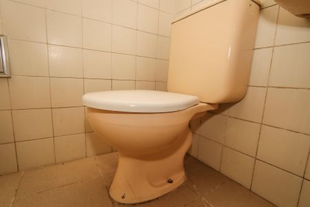 Casa de condomínio à venda com 90m², 2 quartos e 1 vaga Casa de condomínio à venda com 90m², 2 quartos e 1 vagaBanheiro de Serviço