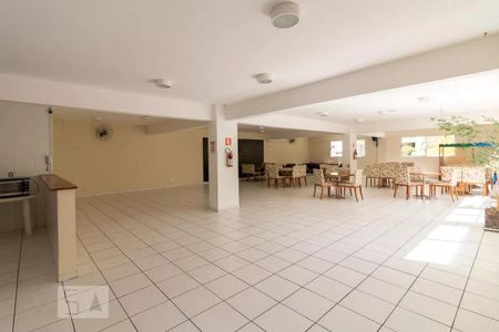 Apartamento à venda com 47m², 2 quartos e 1 vaga Apartamento à venda com 47m², 2 quartos e 1 vagaÁrea comum - Salão de festas