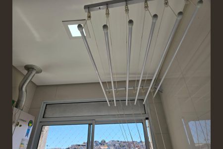 Apartamento à venda com 47m², 2 quartos e 1 vaga Apartamento à venda com 47m², 2 quartos e 1 vagaCozinha e Área de Serviço