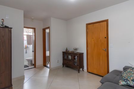 Sala de apartamento à venda com 3 quartos, 90m² em São Gotardo, Belo Horizonte