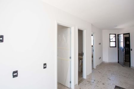 Apartamento à venda com 38m², 2 quartos e 1 vagaSala/Cozinha
