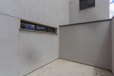 Apartamento à venda com 22m², 1 quarto e 1 vaga Apartamento à venda com 22m², 1 quarto e 1 vagaÁrea comum