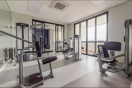 Apartamento à venda com 108m², 3 quartos e 2 vagas Apartamento à venda com 108m², 3 quartos e 2 vagasÁrea comum - Academia