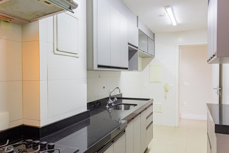 Apartamento à venda com 108m², 3 quartos e 2 vagas Apartamento à venda com 108m², 3 quartos e 2 vagasCozinha