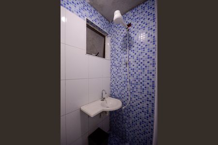 Banheiro  de casa para alugar com 1 quarto, 150m² em Vila Santo Estefano, São Paulo