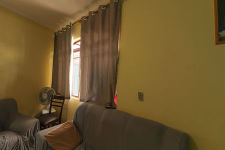 Casa para alugar com 300m², 2 quartos e 1 vagaSala