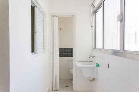 Apartamento para alugar com 71m², 2 quartos e 1 vagaÁrea de Serviço