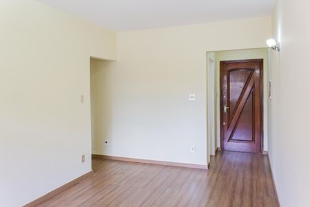 Apartamento para alugar com 71m², 2 quartos e 1 vagaSala