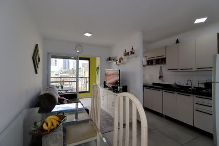 Sala de apartamento à venda com 2 quartos, 53m² em Vila Sao Pedro, Santo André