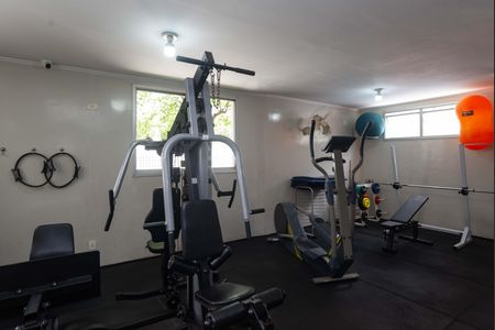 Apartamento à venda com 120m², 4 quartos e 2 vagas Apartamento à venda com 120m², 4 quartos e 2 vagasÁrea Comum - Academia