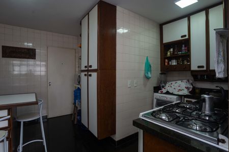 Apartamento à venda com 120m², 4 quartos e 2 vagas Apartamento à venda com 120m², 4 quartos e 2 vagasCozinha