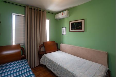 Apartamento à venda com 120m², 4 quartos e 2 vagas Apartamento à venda com 120m², 4 quartos e 2 vagasQuarto 1