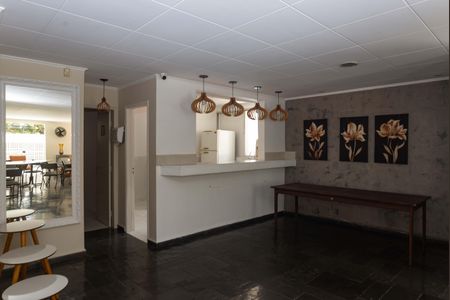 Apartamento à venda com 120m², 4 quartos e 2 vagas Apartamento à venda com 120m², 4 quartos e 2 vagasÁrea Comum - Salão de Festas