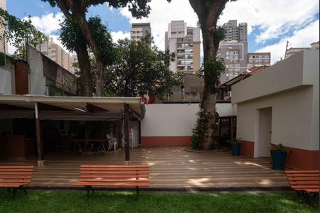 Apartamento à venda com 120m², 4 quartos e 2 vagas Apartamento à venda com 120m², 4 quartos e 2 vagasÁrea comum - Churrasqueira