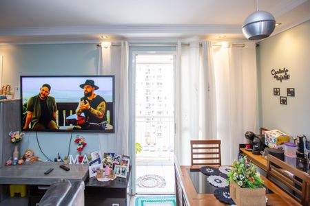 Sala de TV de apartamento para alugar com 2 quartos, 56m² em Piraporinha, Diadema