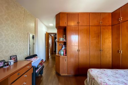 Apartamento para alugar com 130m², 3 quartos e 2 vagas Apartamento para alugar com 130m², 3 quartos e 2 vagasSuíte